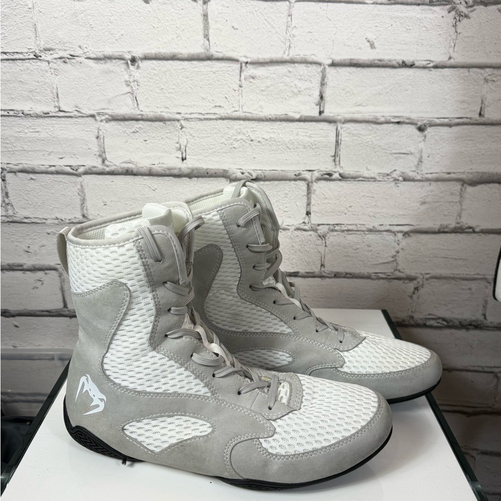 Venum Contender White & Gray Boxing Shoes Size 10.5 High Tops Weight Lifting